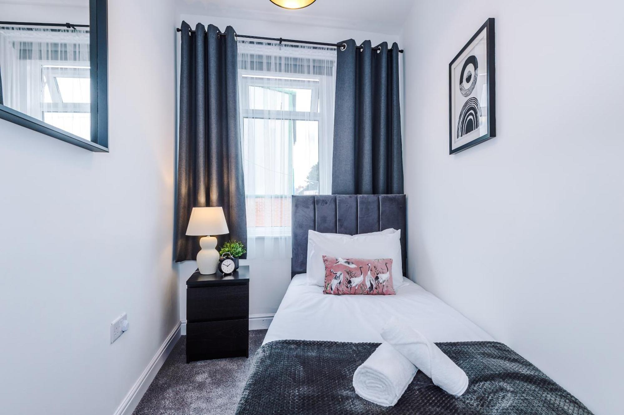 ברנסלי Modern Premium 3 Bed Hidden Gem - Central Location מראה חיצוני תמונה